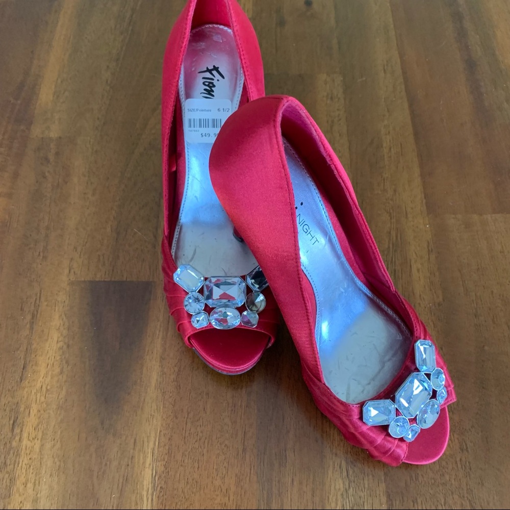 Fioni Night Ladies Dress Shoes